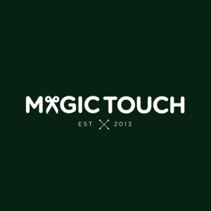 Book tid hos Magic Touch